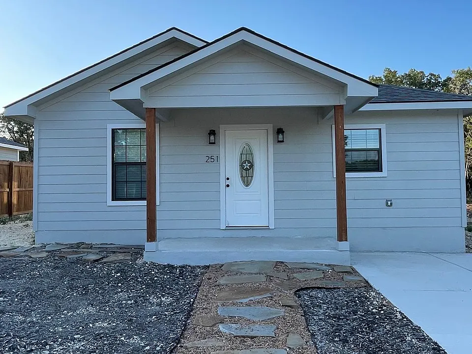 251 Brushy Creek Trl