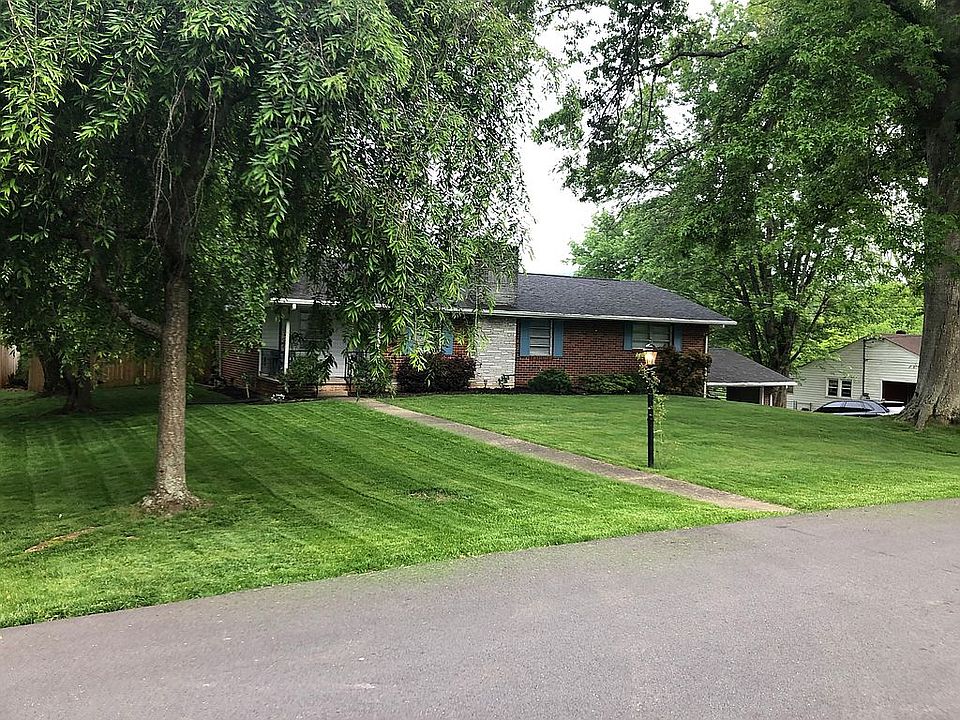 1st image of 2403 Huffine Cir