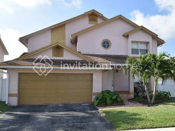 9760 SW 9th Ct, Hollywood, FL 33025