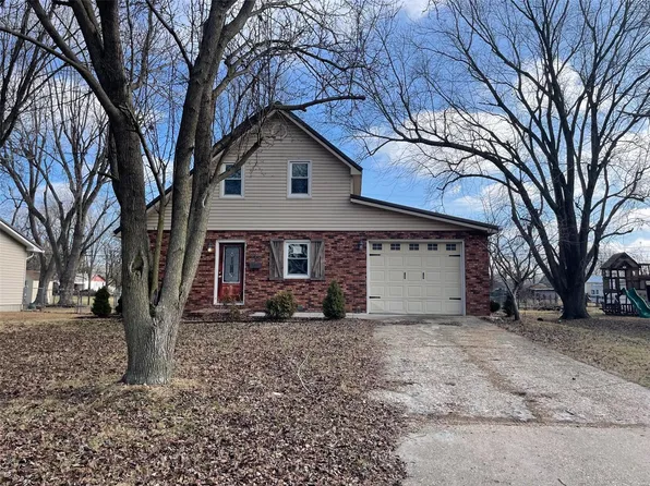 118 E Clarman Dr, Chaffee, MO 63740