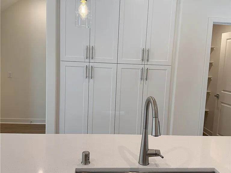 1816 E 1st St #450 — Photo 36