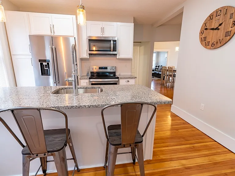 22 Dearborn St #2 — Photo 3