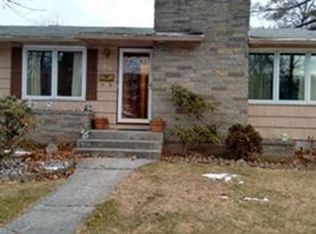 157 Bemis Rd, Holyoke, MA 01040