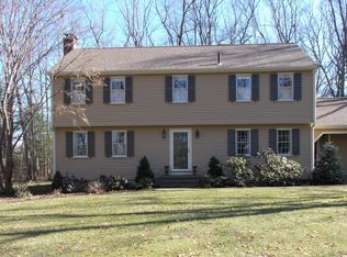 97 Deacon Haynes Rd, Concord, MA 01742