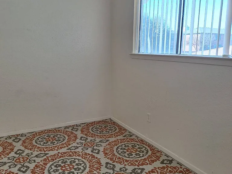 129 Allencrest Dr — Photo 11