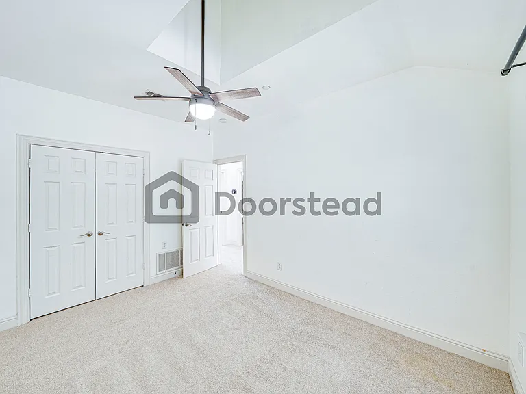 8625 Empire Blvd — Photo 11