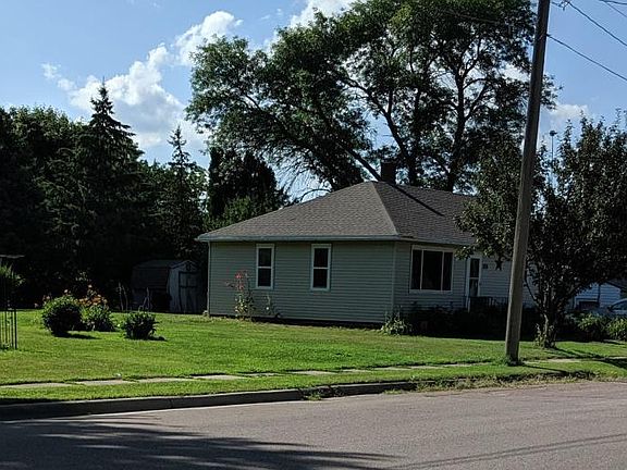 2nd image of 407 7th St N