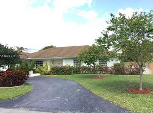 8041 SW 189th St, Cutler Bay, FL 33157