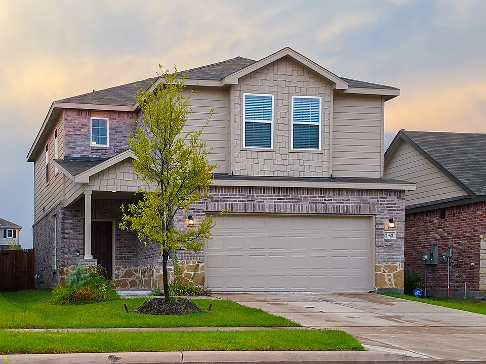 2421 Castlebar Dr