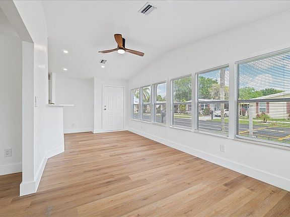5th image of 6571 NW 37th Avenue