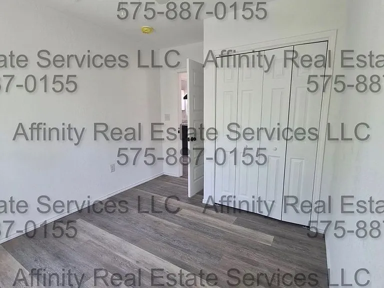 613 N Guadalupe St — Photo 8