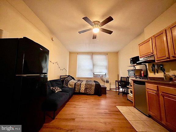 4th image of 1324 Locust St APT 314