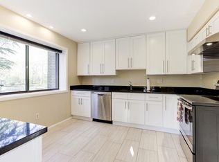 2030 Winged Foot Ct, Reston, VA 20191