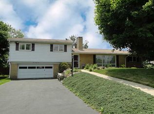 194 Marion Dr, Mcmurray, PA 15317