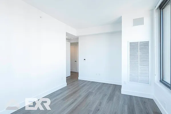 Rented by EXR | media 8
