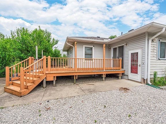 3rd image of 119 Penrose Ct