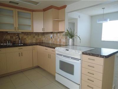 8001 Crespi Blvd APT 7A, Miami Beach, FL, 33141