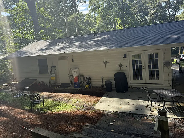 114 Lucia Dr SE — Photo 2