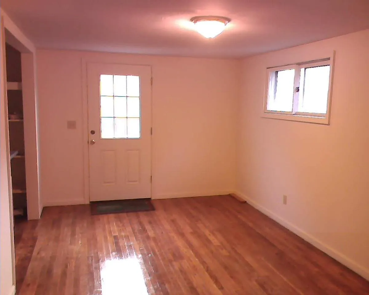 1 bed, $1,100 — Photo 1