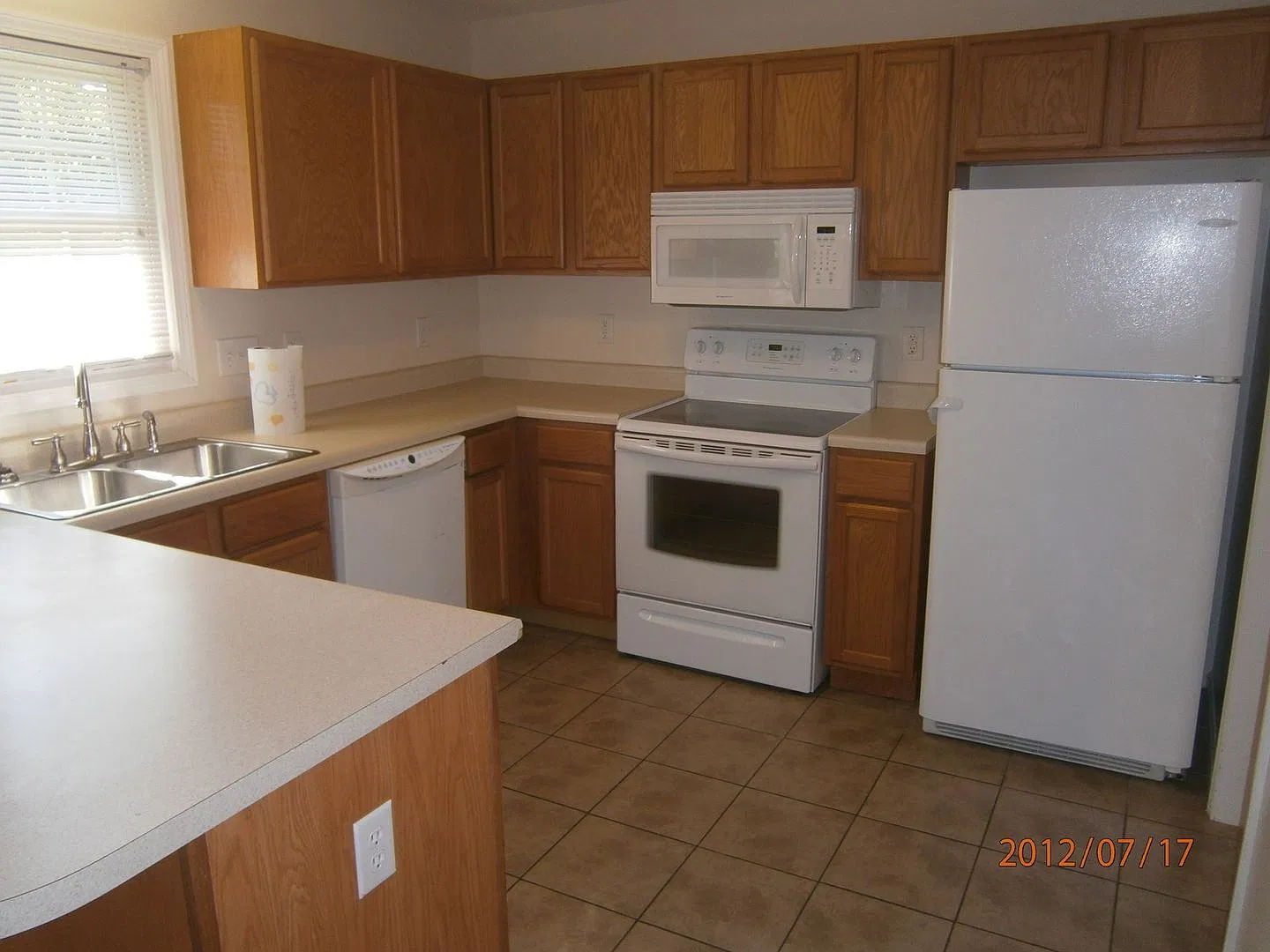 414 Kenwoood Dr — Photo 3
