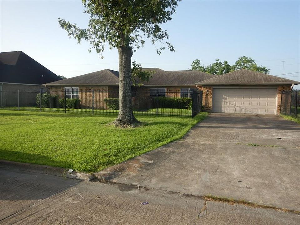 2675 Dauphine Pl Beaumont TX 77705 MLS 16466891 Zillow