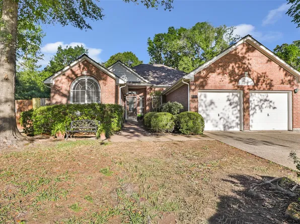 1014 N Rivershire Dr, Conroe, TX 77304