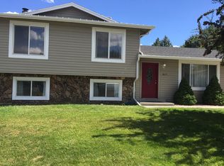 8615 S Piper Ln, Sandy, UT 84093