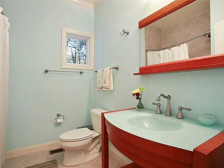 1084 Country Ln NE — Photo 12
