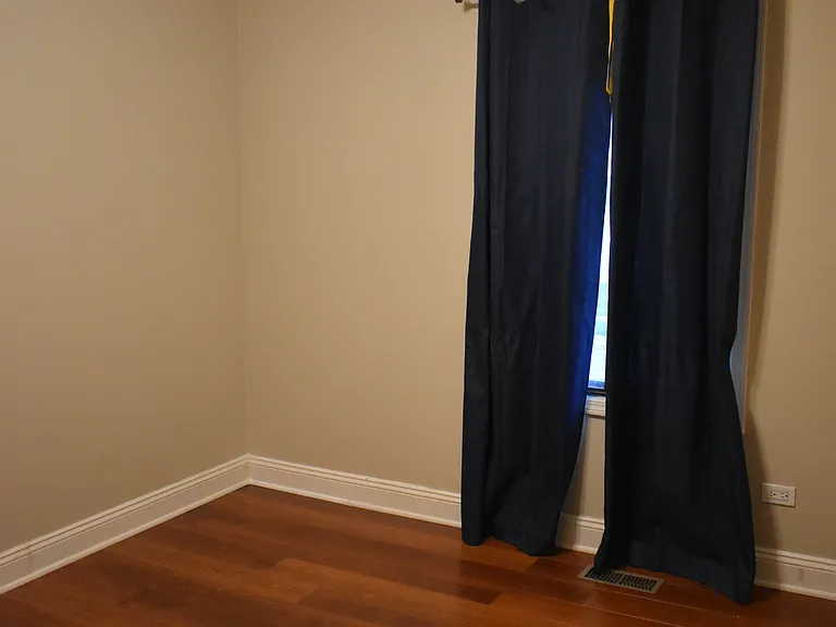 811 Ottawa Ct — Photo 6