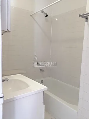 Rented by Manhattan Connection | media 25