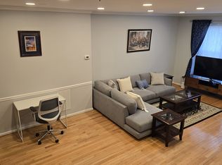 210 Twelve Oaks Dr #210, Gaithersburg, MD 20878