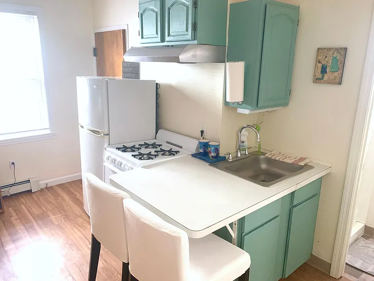 57 Preston St #1L — Photo 40