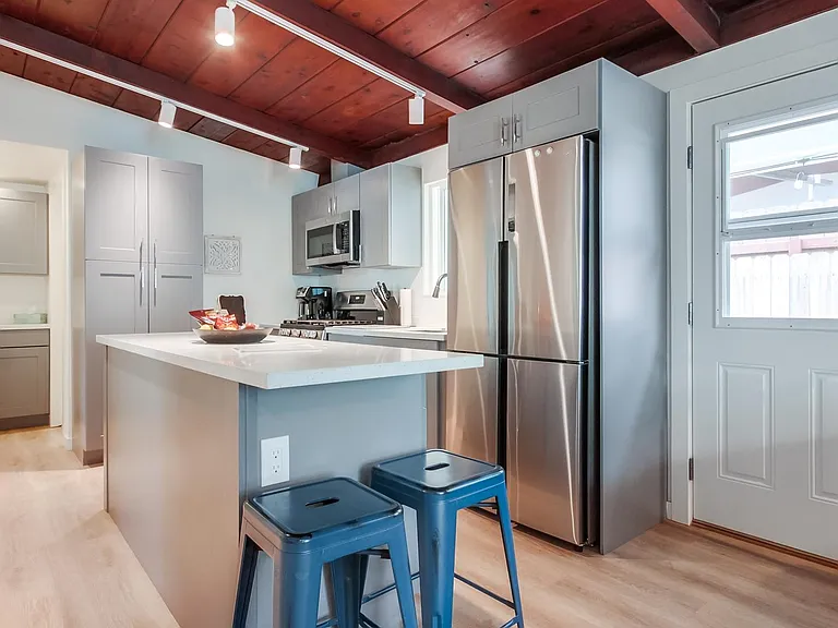 922 Palm Ave #922 — Photo 49