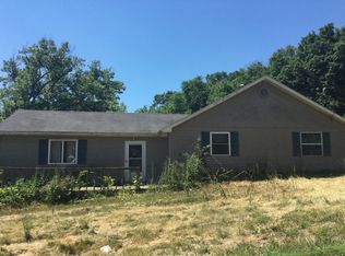 2210 E Watermill Rd, Marshall, MO 65340