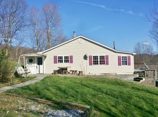 260 Trace Dr, Falls Mills, VA 24613