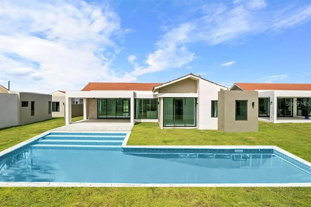 Building Photo - 939 Isla Norte