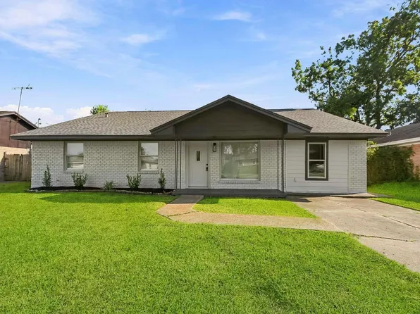 3021 8th Ave N, Texas City, TX 77590