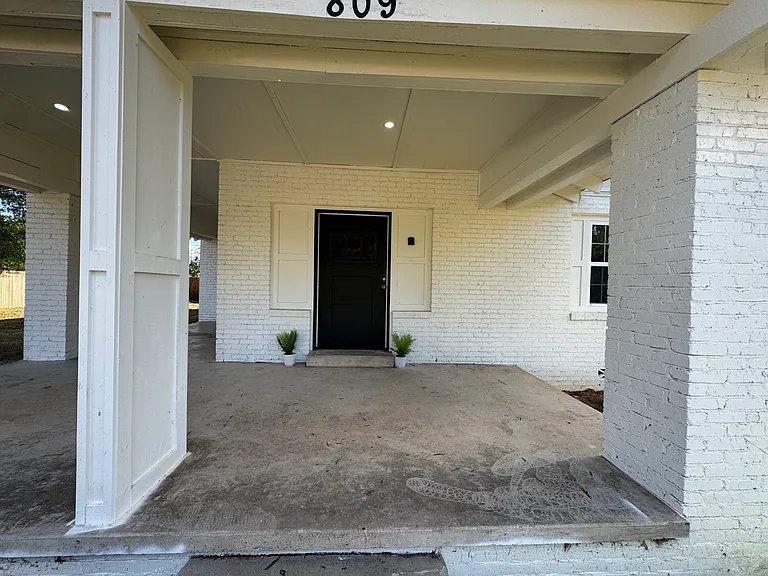 809 Caver St #1 — Photo 15