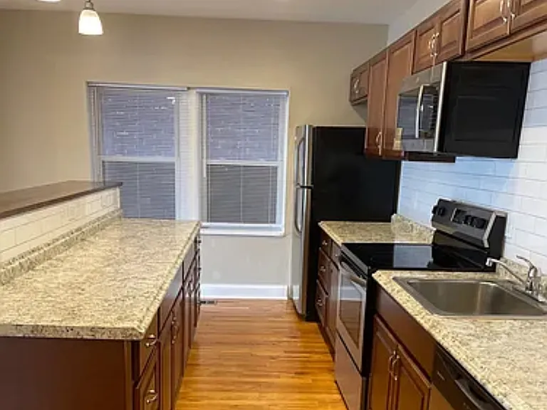 6609 Clayton Rd #1E — Photo 2