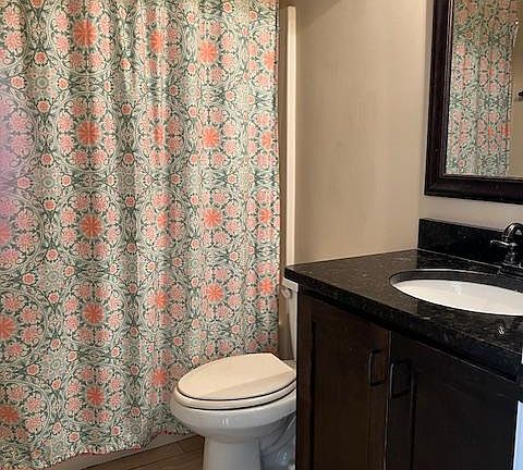 5th image of 201 Wall St APT L