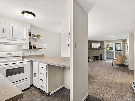 2nd image of 1390 Everett Court Bldg 3 #111