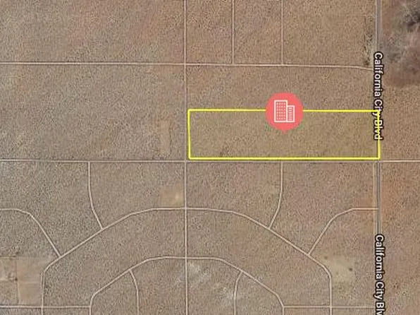 Twin Buttes Ave, Edwards, CA 93523