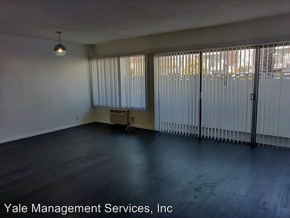 5th image of 11940 Burbank Blvd APT 02