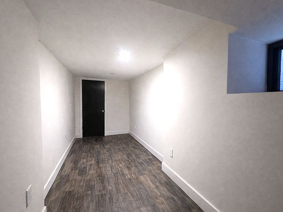 5th image of 1064 Putnam Ave #1R