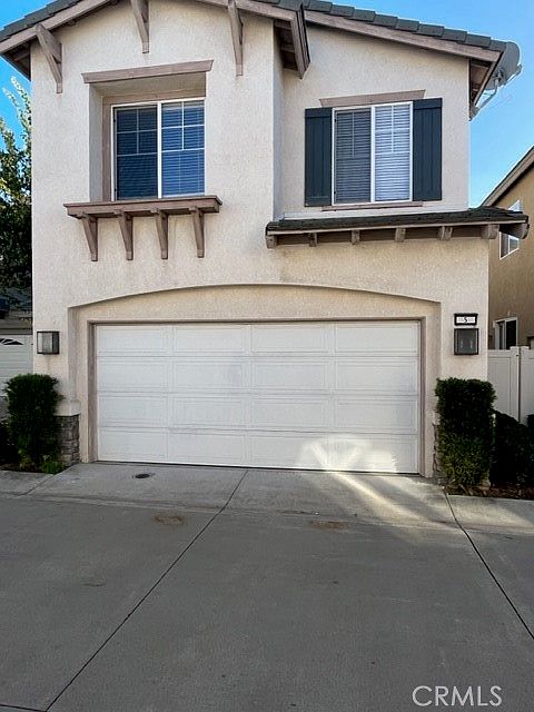 1st image of 5 Cottonwood Dr
