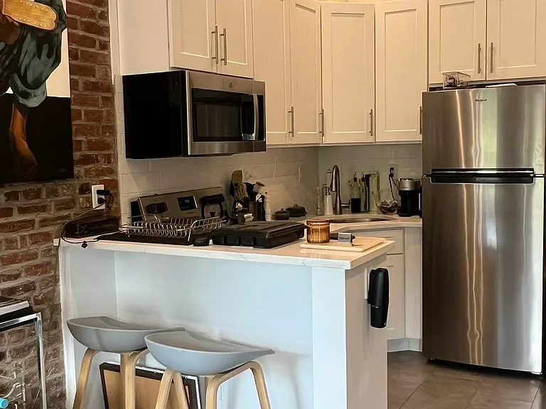 782 Amsterdam Ave #5B — Photo 4