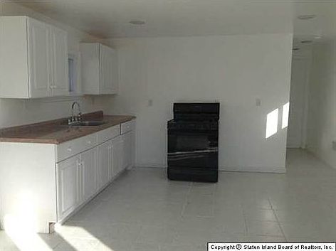 2nd image of 176 Kiswick St