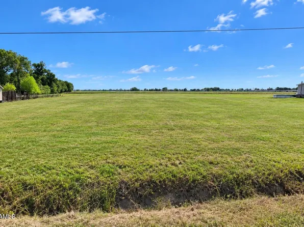 Saint James Ave, Opelousas, LA 70570