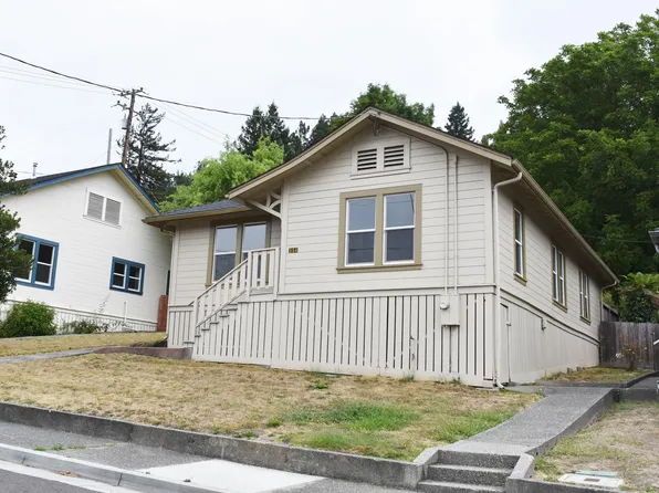 554 B St, Scotia, CA 95565