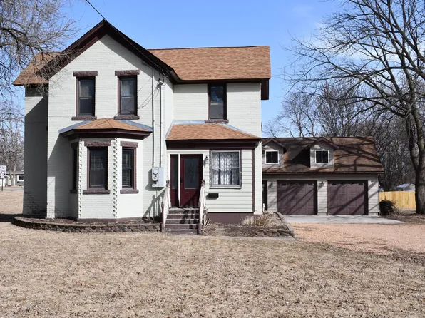 407 5th St NE, Montgomery, MN 56069